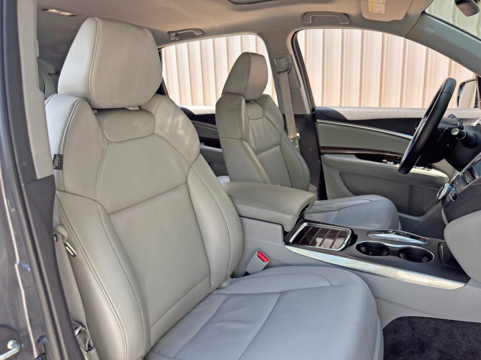 Used 2018 Acura MDX w/ Technology Package FWD image 36