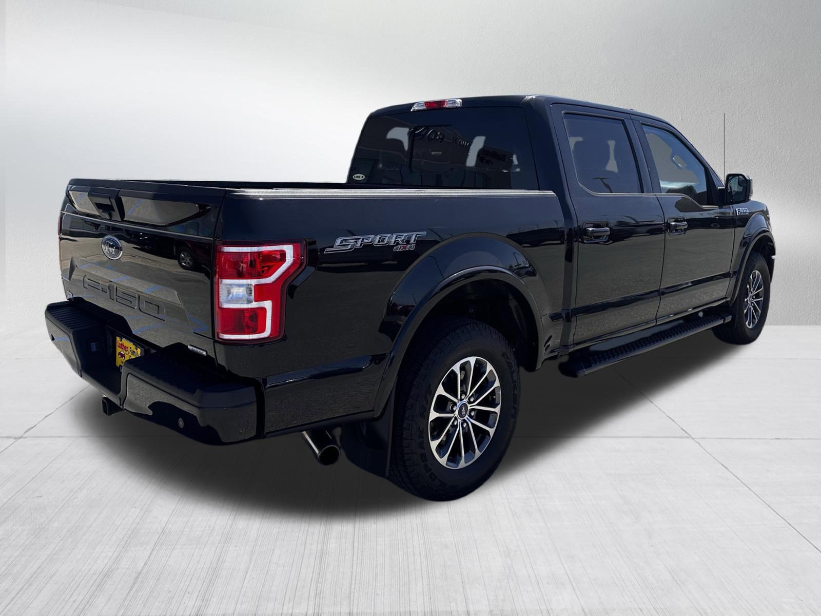 Used 2019 Ford F150 XLT w/ Equipment Group 302A Luxury AWD/4WD image 7