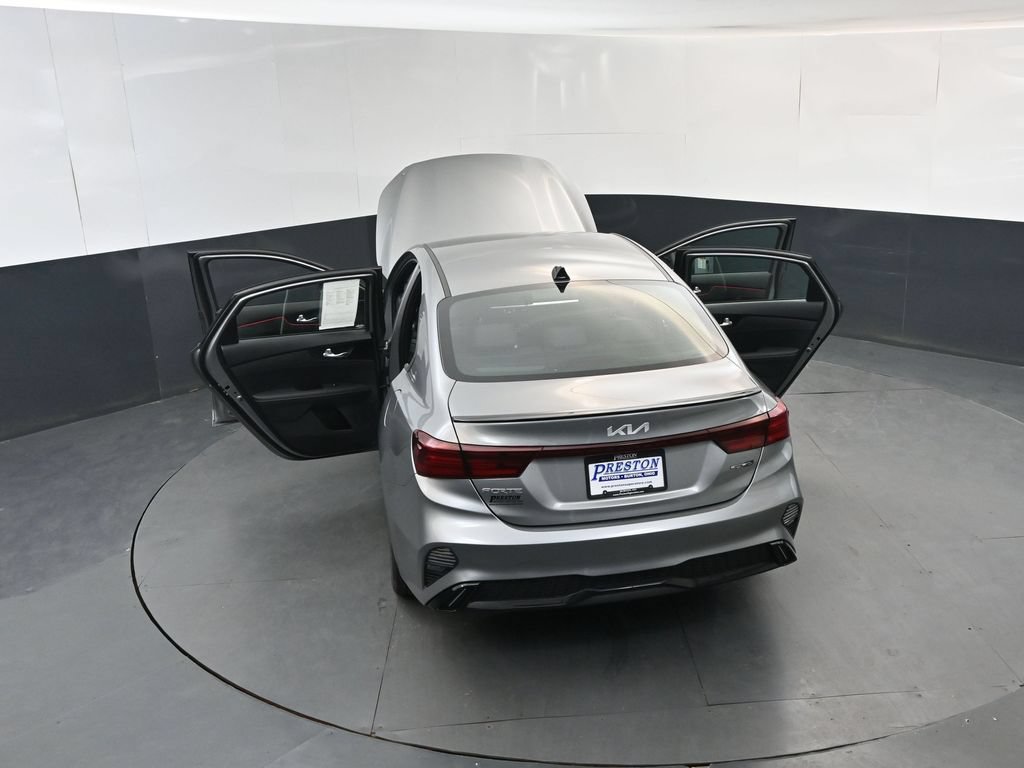 Certified 2022 Kia Forte GT-Line FWD image 18