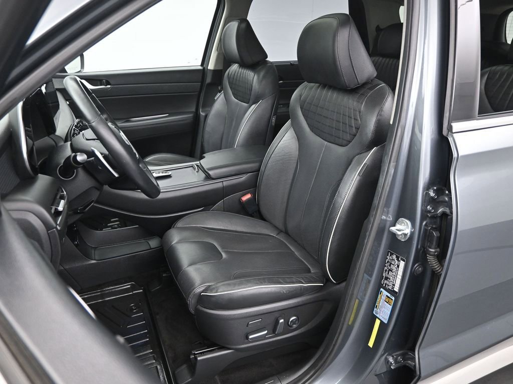 Used 2023 Hyundai Palisade Limited w/ Cargo Package AWD/4WD image 18