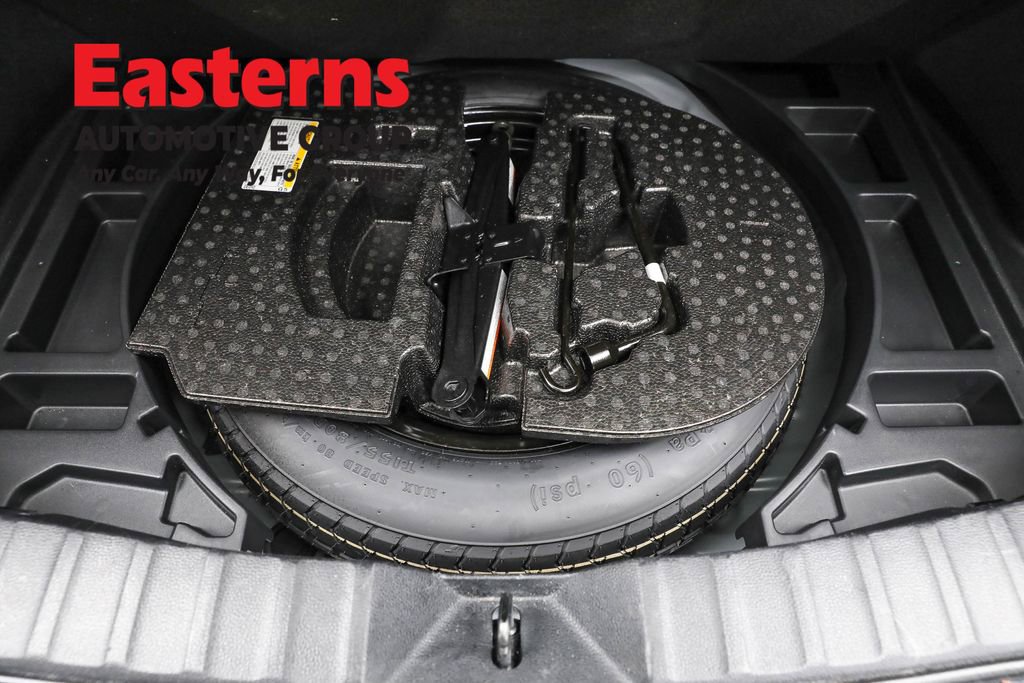 Used 2024 Toyota Corolla Cross LE image 21