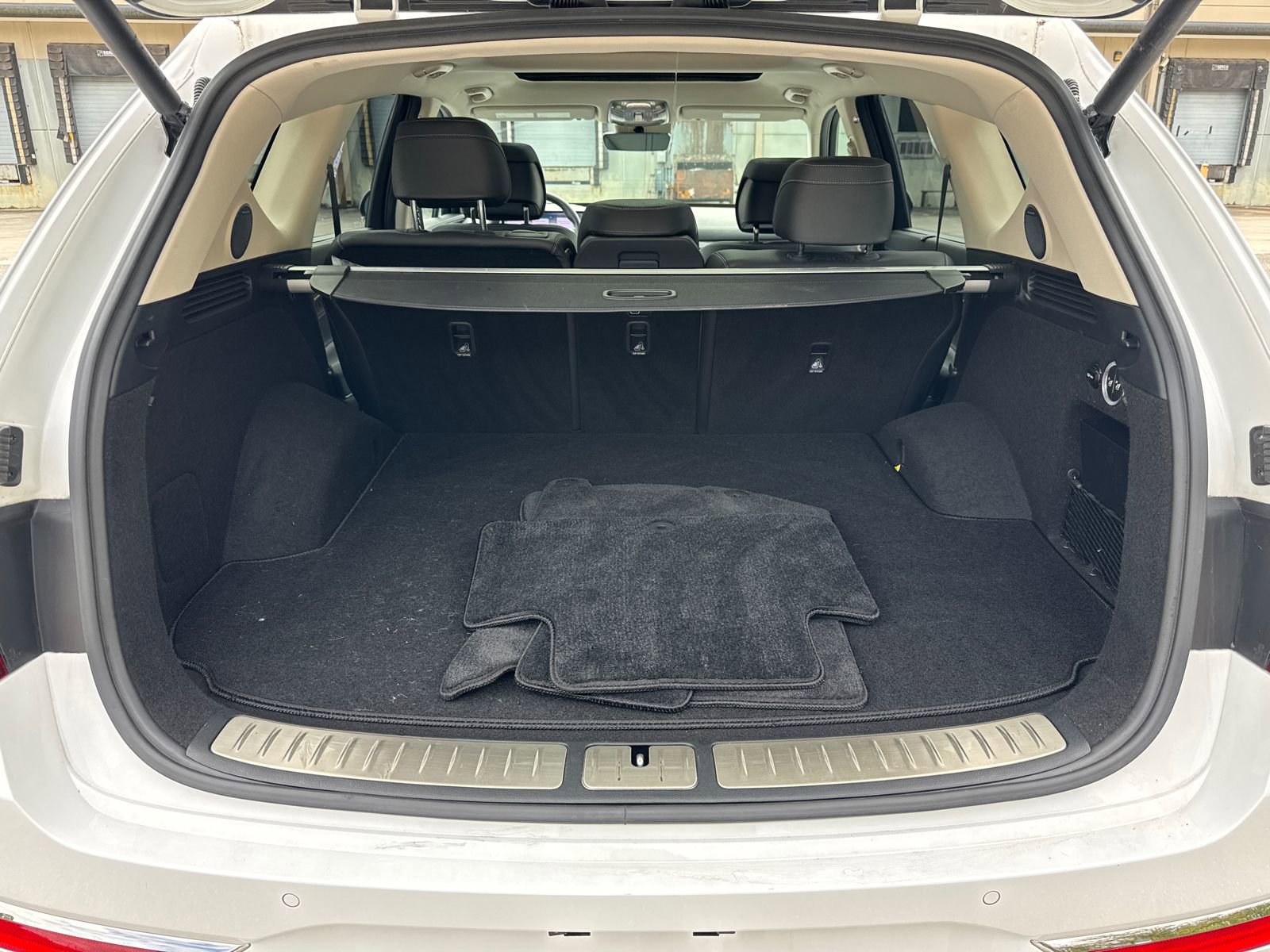 Used 2025 Genesis GV80 2.5T Advanced image 18