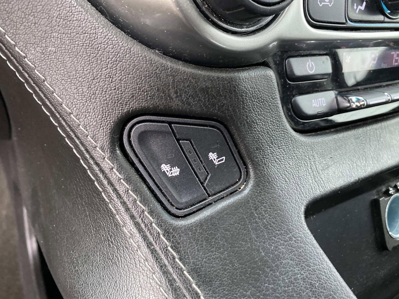 Used 2018 Chevrolet Tahoe LT w/ RST Edition image 17