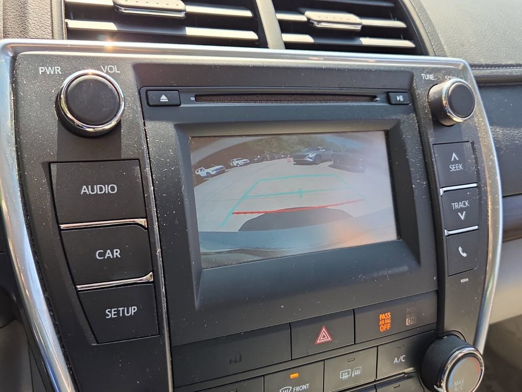 Used 2016 Toyota Camry LE image 23