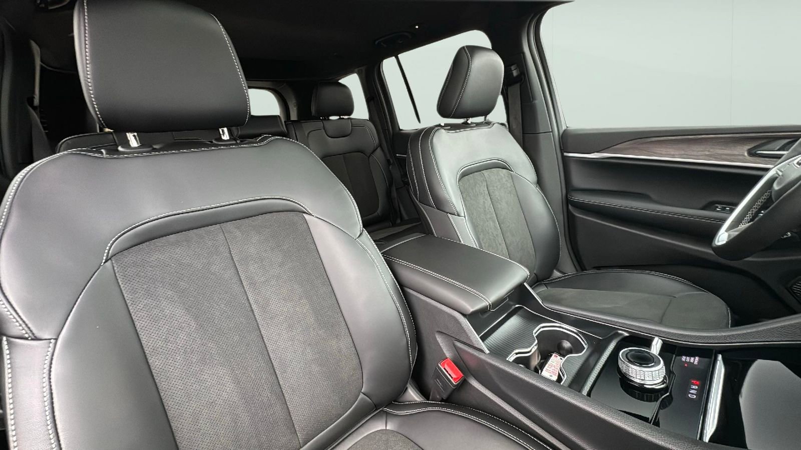 New 2026 Jeep Grand Cherokee Laredo image 20