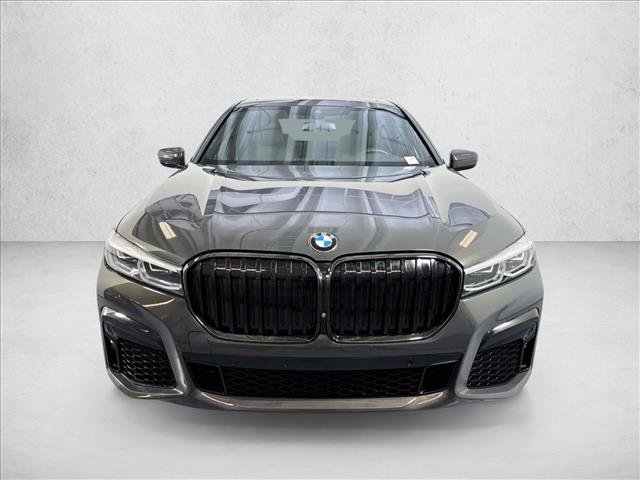 Used 2021 BMW 740i w/ M Sport Package RWD image 2