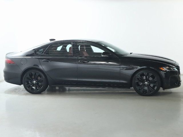 Used 2024 Jaguar XF R-Dynamic SE image 10
