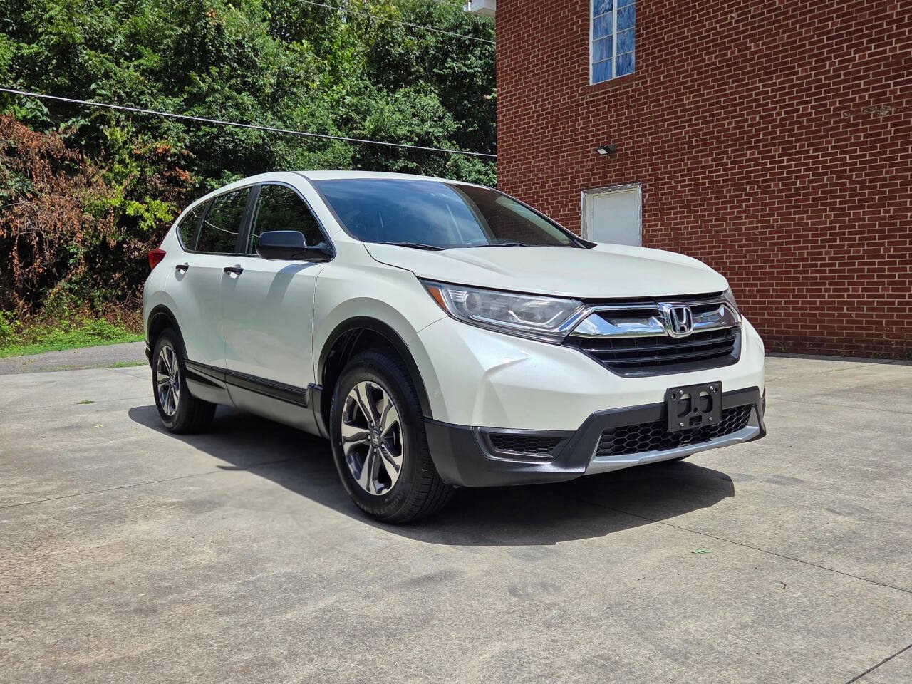 Used 2017 Honda CR-V LX image 3