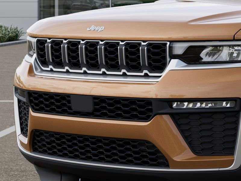 New 2026 Jeep Grand Cherokee Limited RWD image 11