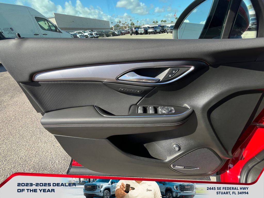 Certified 2025 Buick Envision Sport Touring image 24