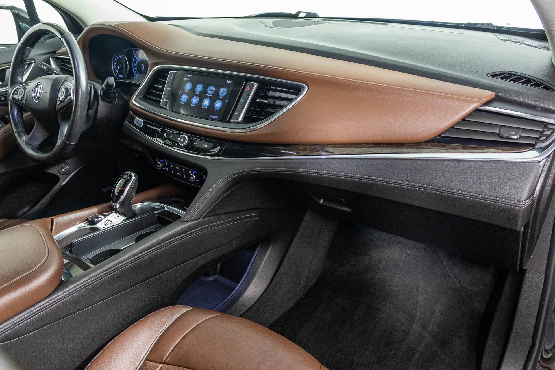 Used 2018 Buick Enclave Avenir w/ Avenir Technology Package image 54