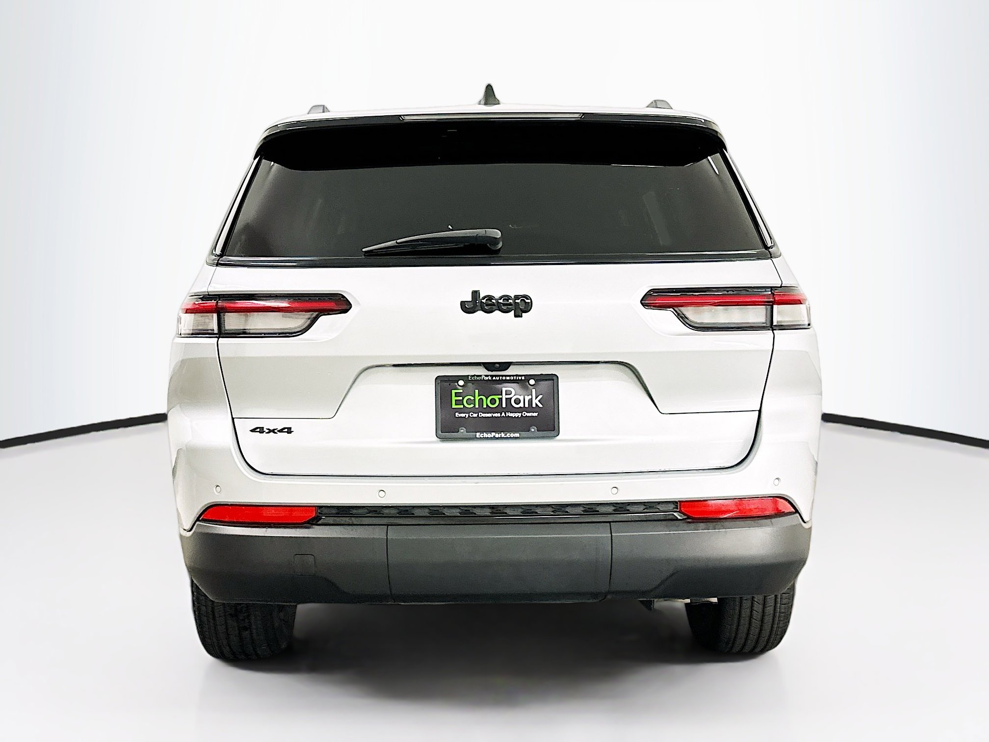 Used 2024 Jeep Grand Cherokee L Laredo image 7