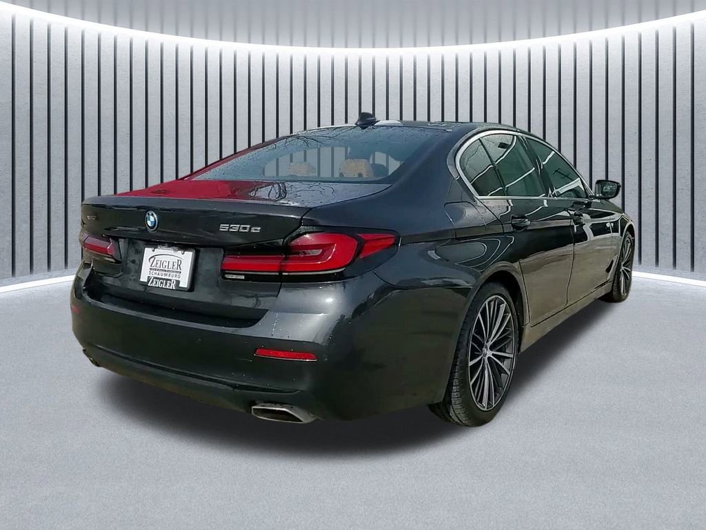 Used 2023 BMW 530e xDrive w/ Convenience Package image 10