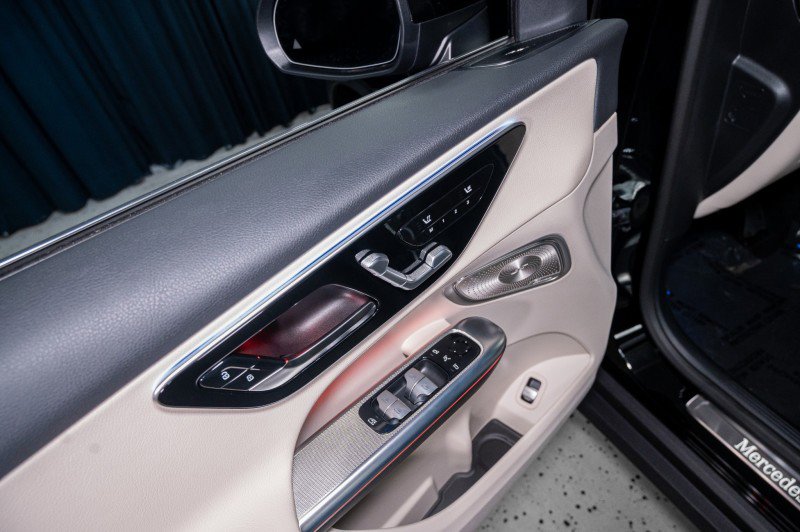 Certified 2026 Mercedes-Benz GLC 300 image 10