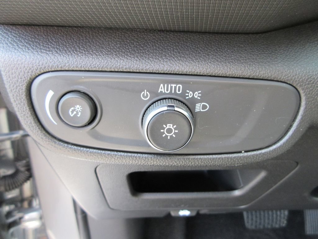 Certified 2023 Chevrolet TrailBlazer LS FWD image 21