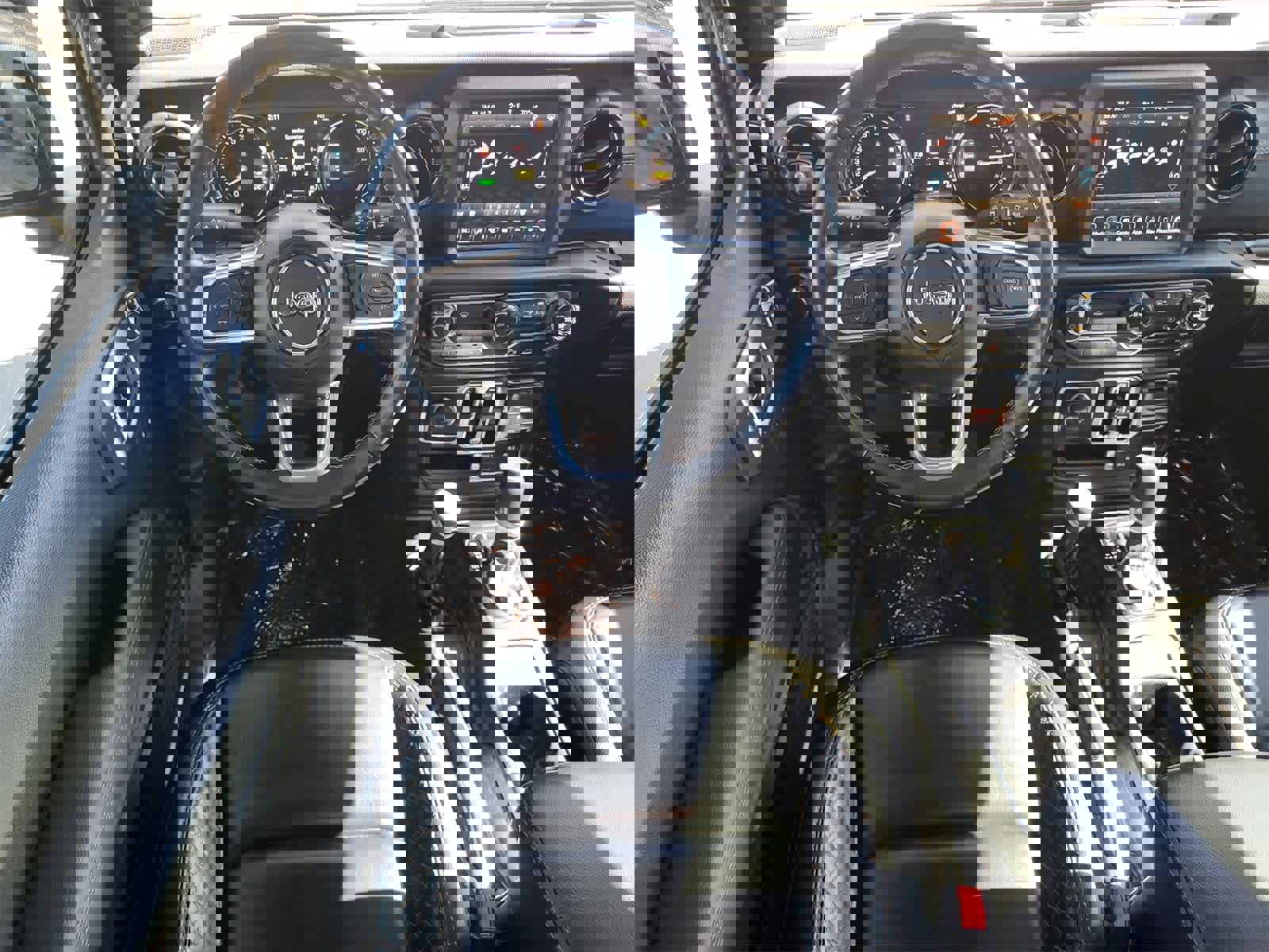 Used 2021 Jeep Wrangler Unlimited Sahara image 24