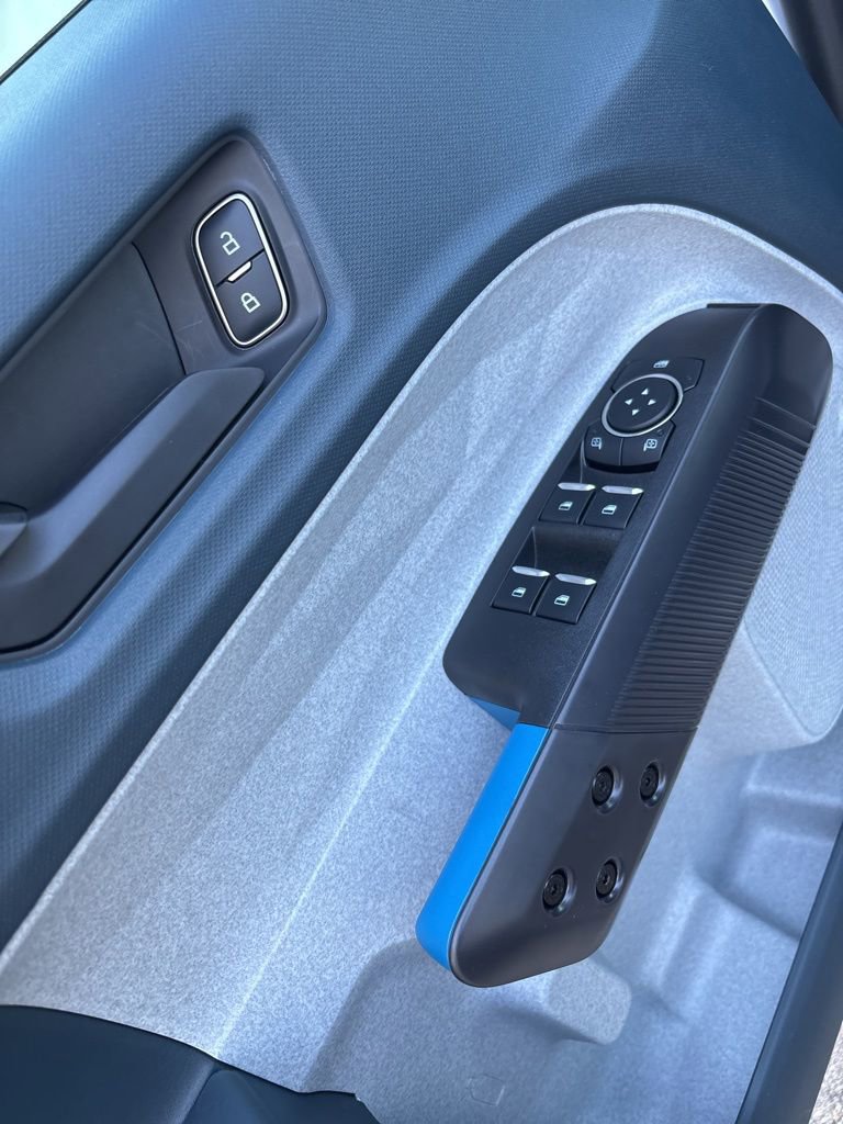 New 2025 Ford Maverick XLT image 10