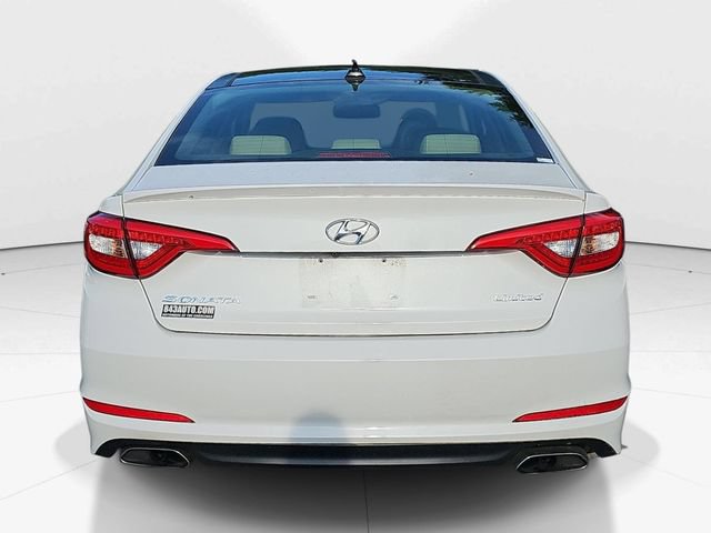 Used 2016 Hyundai Sonata Limited w/ Option Group 04 FWD image 4