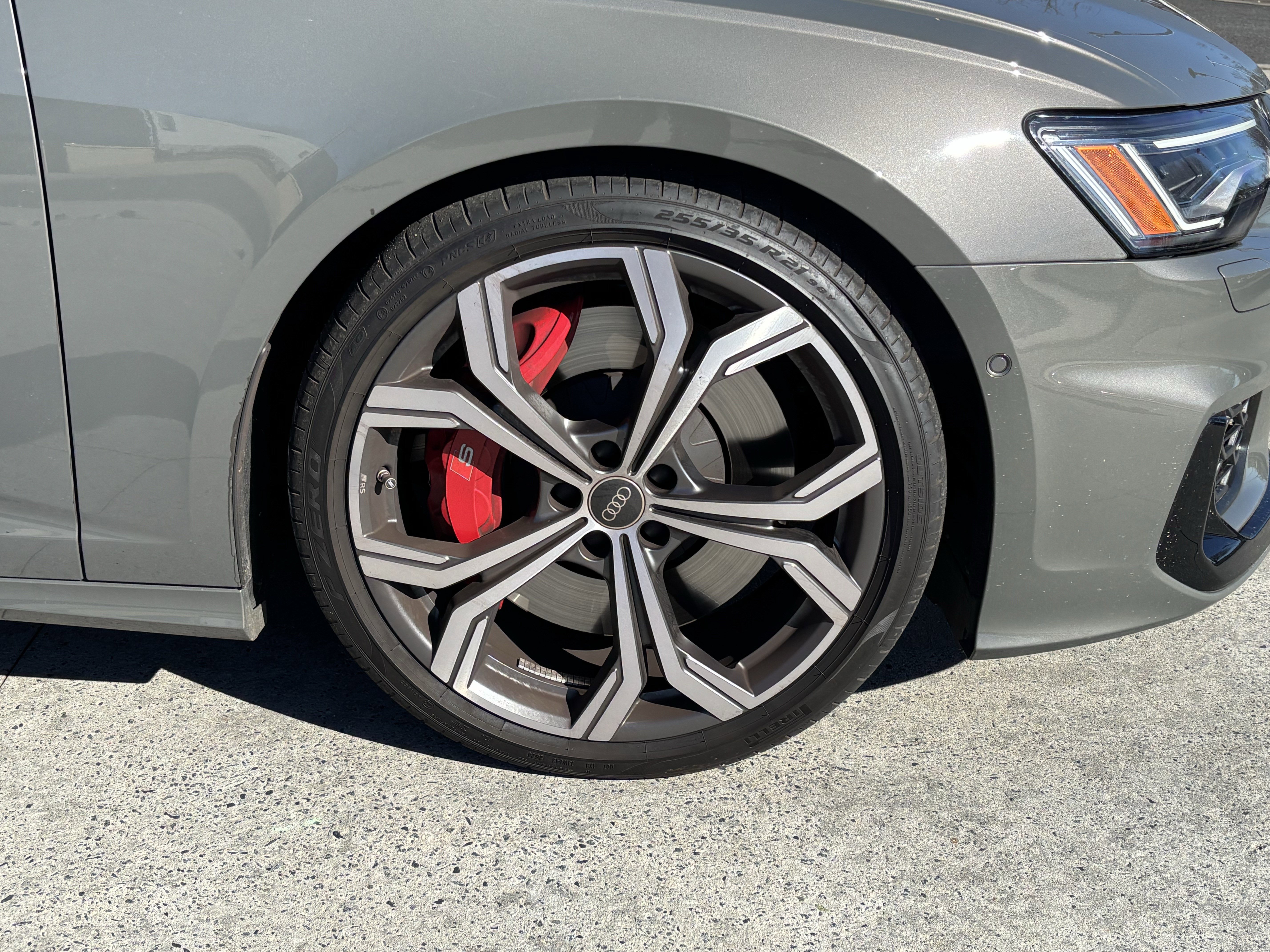 Certified 2025 Audi S6 Premium Plus image 12