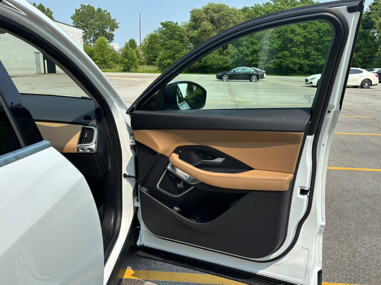 Used 2021 Jaguar E-PACE image 21