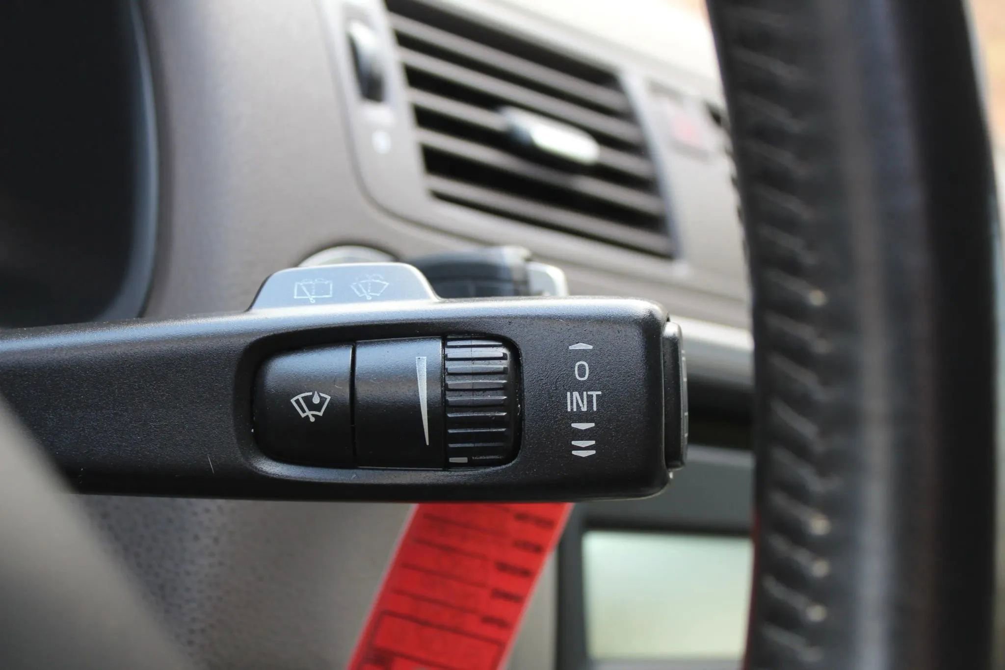 Used 2008 Volvo V50 T5 image 31