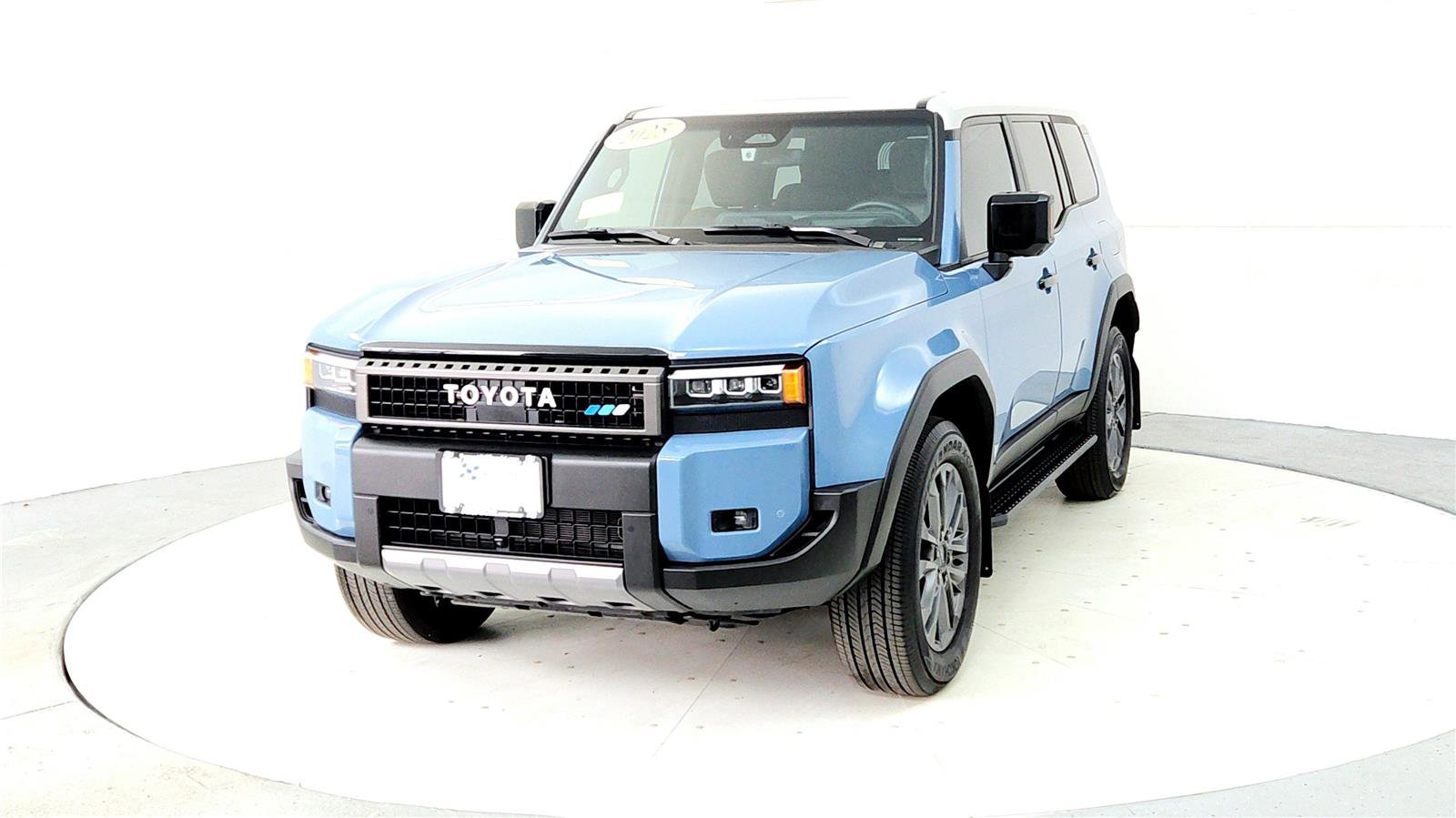 Used 2025 Toyota Land Cruiser w/ Premium Package AWD/4WD image 2