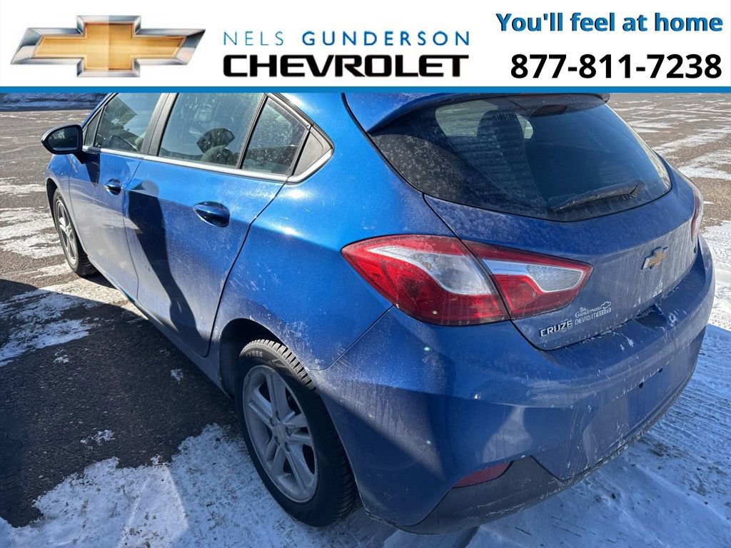 Used 2017 Chevrolet Cruze LT image 4