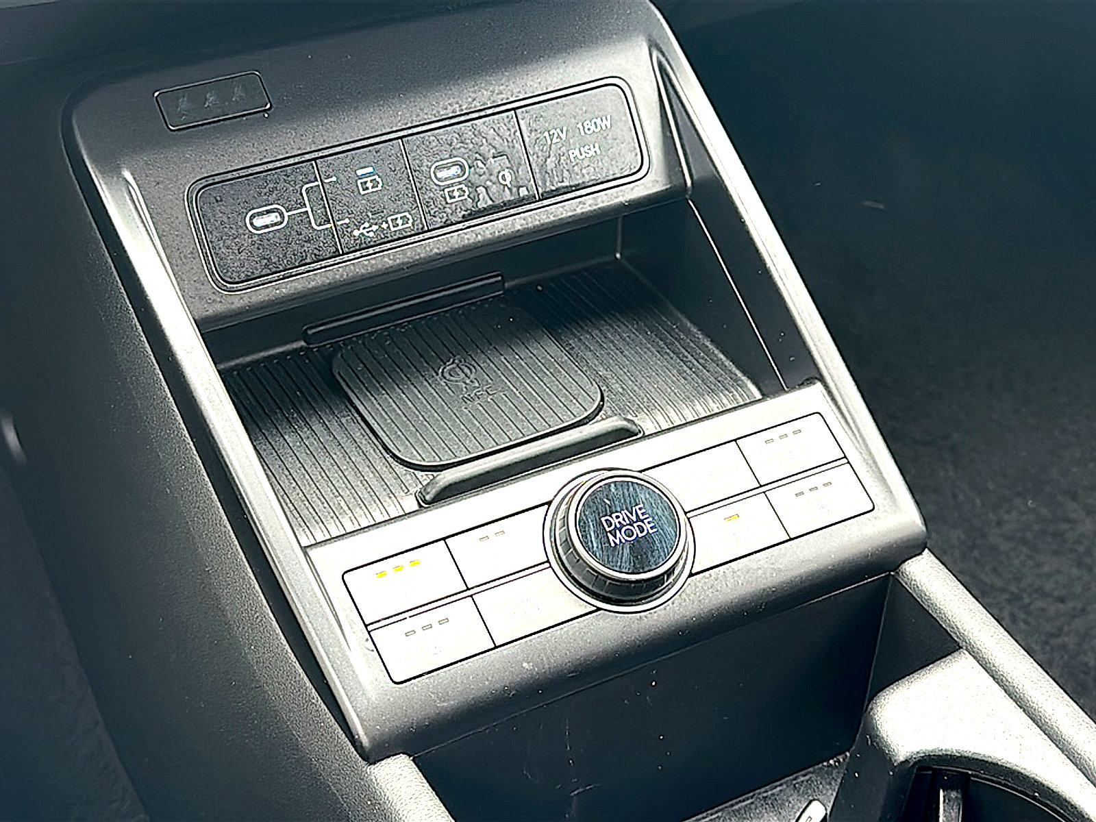 Used 2024 Hyundai Kona Limited image 35