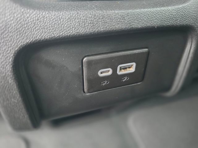 Used 2025 Chevrolet Blazer LT image 18
