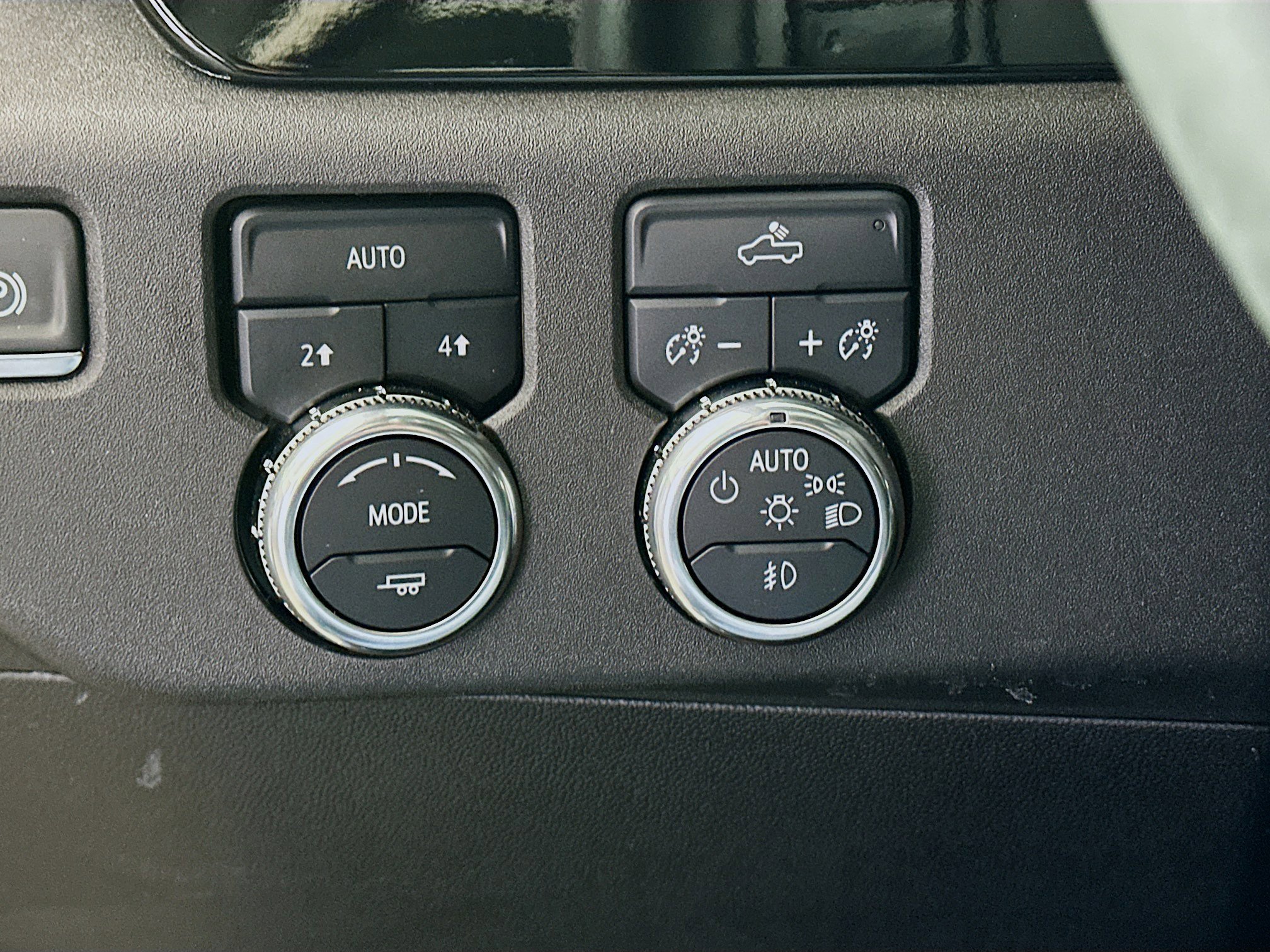 Used 2025 GMC Sierra 1500 Elevation image 16