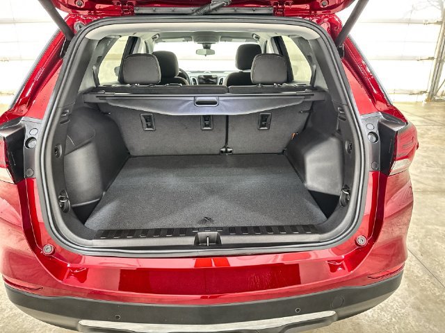 Used 2024 Chevrolet Equinox LT FWD image 25