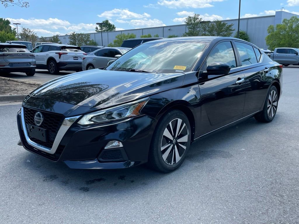 Used 2022 Nissan Altima 2.5 SV FWD image 3
