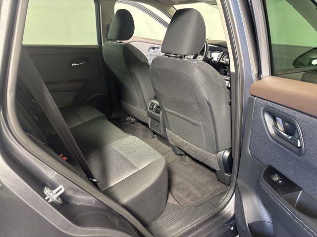 Used 2023 Nissan Rogue SV AWD/4WD image 30