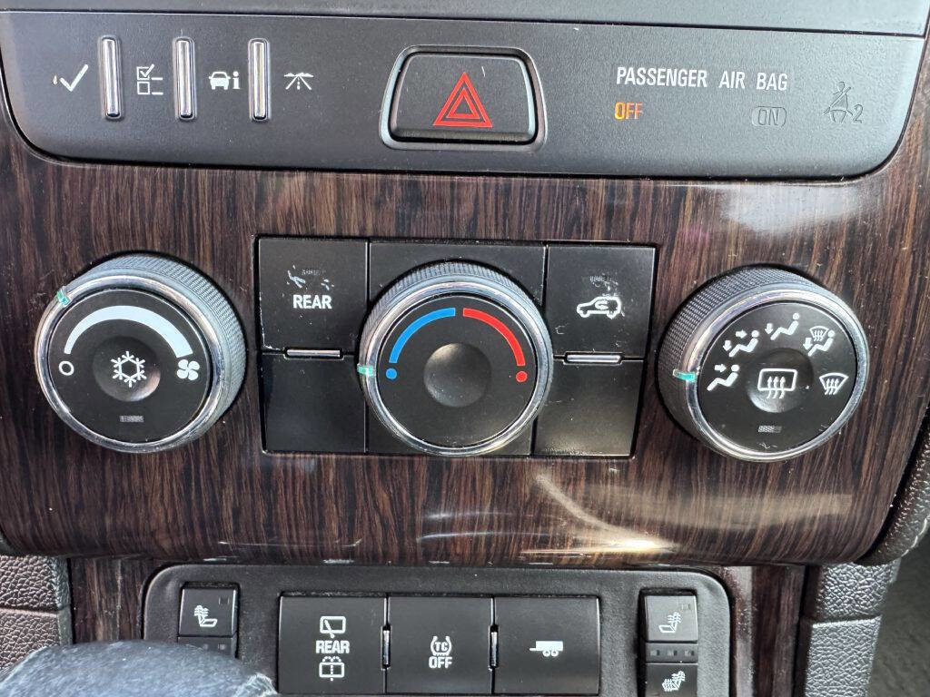 Used 2017 Chevrolet Traverse LT w/ Style and Technology Package image 20