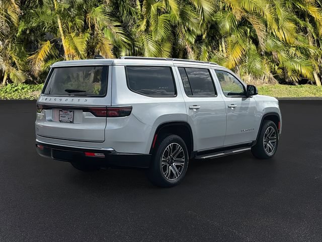 Used 2025 Jeep Wagoneer 4WD image 5