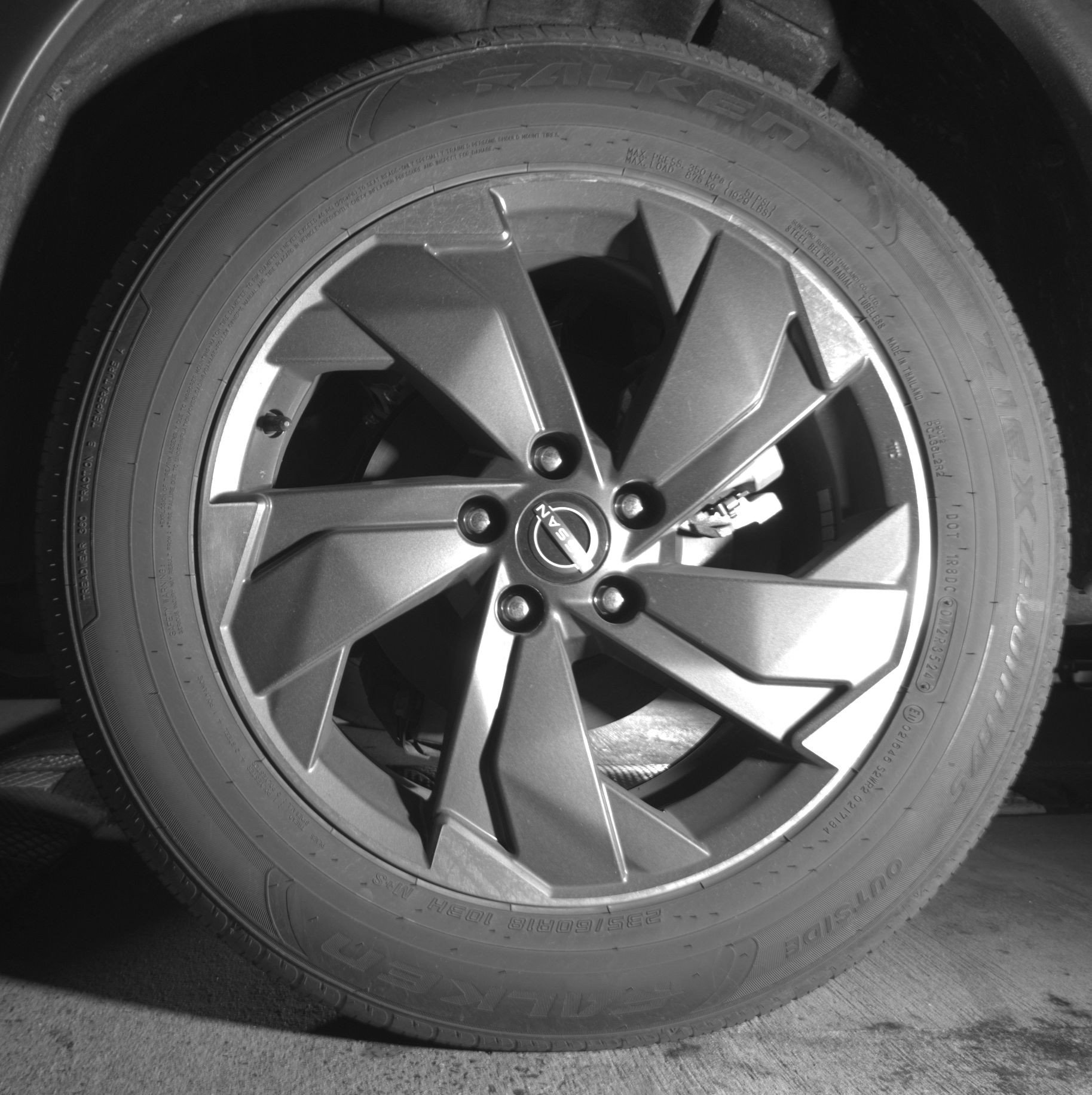 Used 2025 Nissan Rogue SV FWD image 14