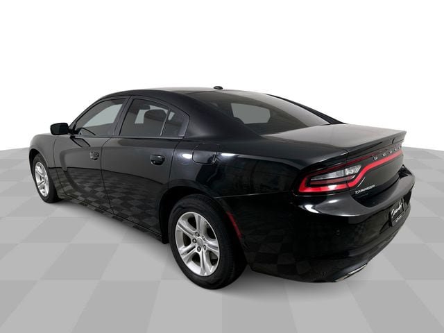 Used 2019 Dodge Charger SXT RWD image 6