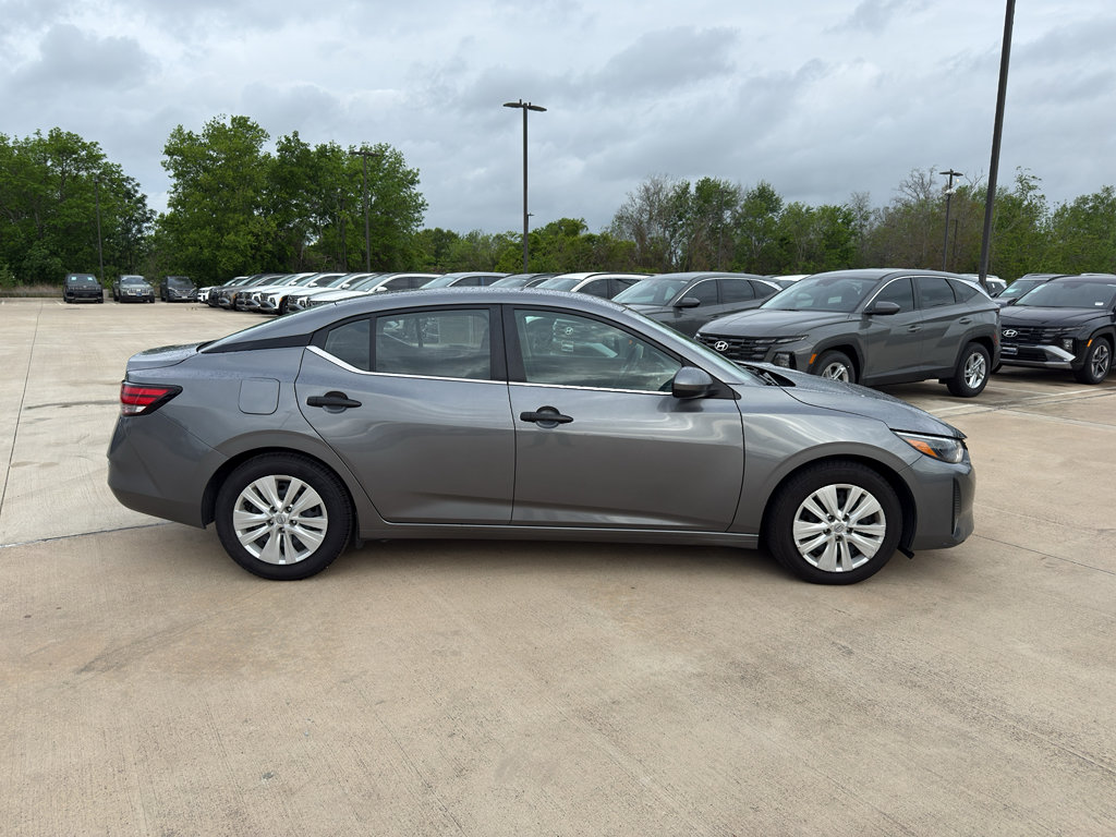 Used 2024 Nissan Sentra S image 4