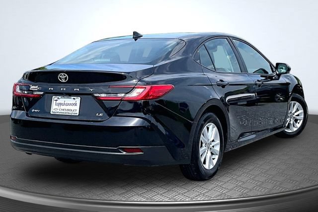 Used 2025 Toyota Camry LE FWD image 6