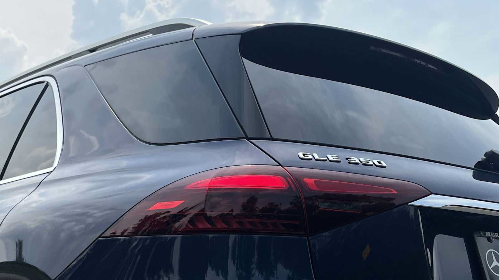 New 2026 Mercedes-Benz GLE 350 4MATIC image 18