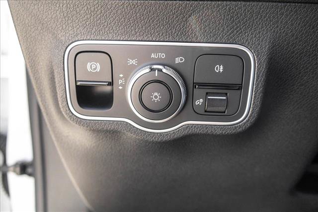 New 2026 Mercedes-Benz GLB 250 4MATIC image 15