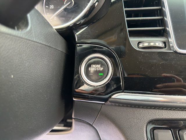 Used 2020 Buick Encore Preferred image 27