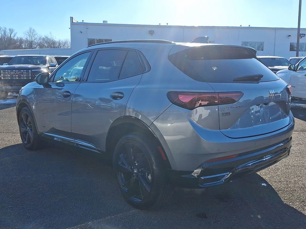 Certified 2025 Buick Envision Sport Touring image 4