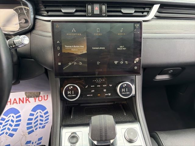 Used 2022 Jaguar F-PACE S image 32