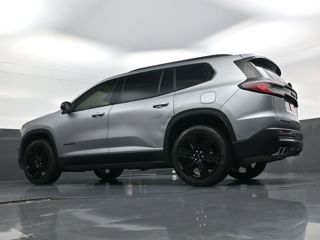 Used 2024 GMC Acadia Elevation w/ Black Edition image 17