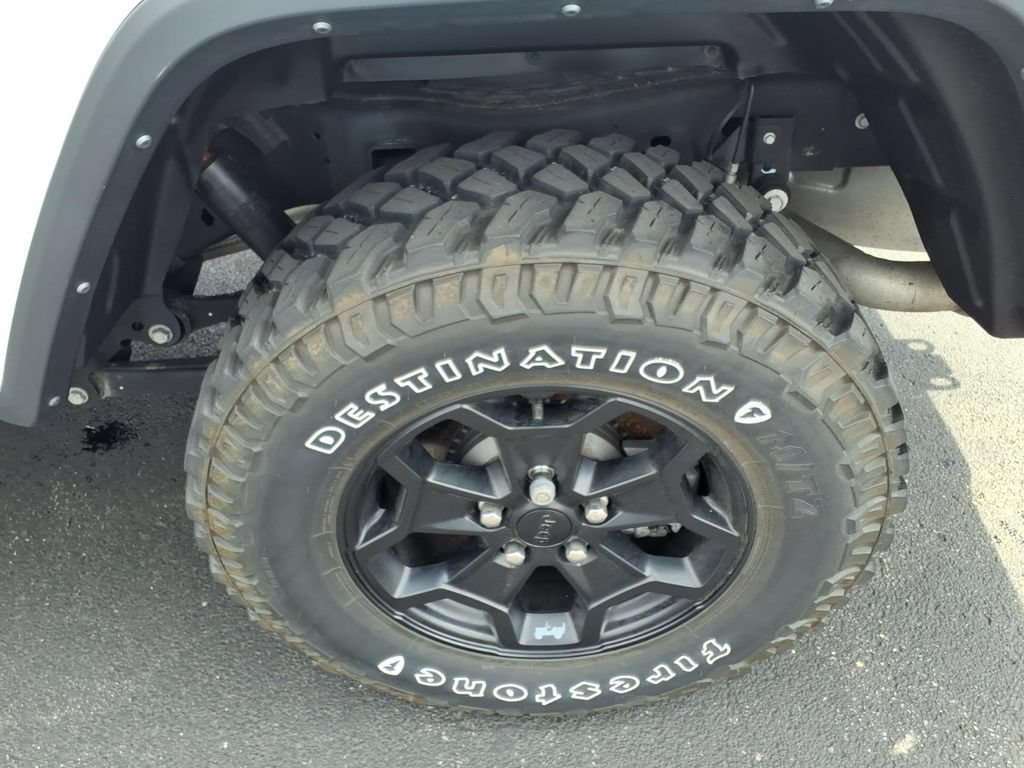 Used 2022 Jeep Gladiator Sport AWD/4WD image 16