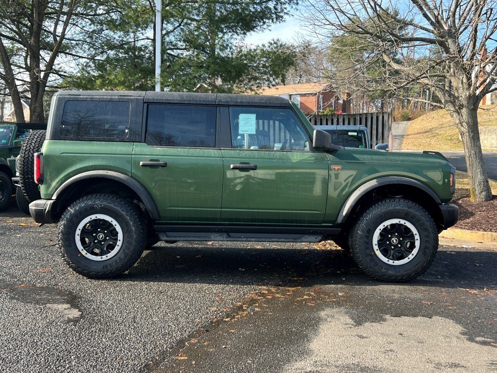 New 2025 Ford Bronco Badlands w/ Sasquatch Package image 2