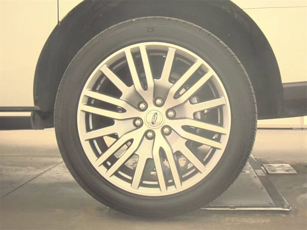 Used 2024 Ford Expedition Max Limited image 13