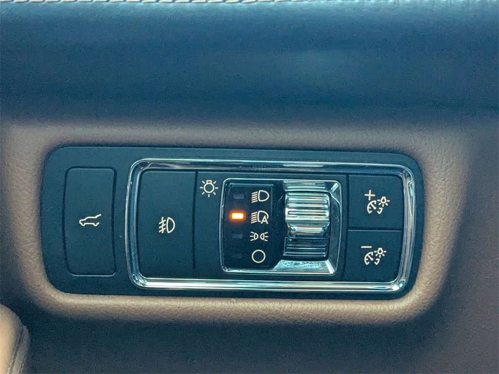 Used 2020 Lincoln Aviator Black Label w/ Dynamic Handling Package image 24