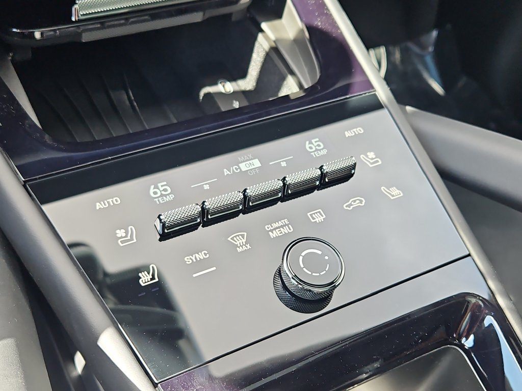 New 2026 Porsche Cayenne GTS AWD/4WD image 17